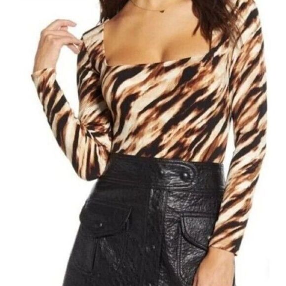 Nordstrom Leith Animal Print Long Sleeve Blouse Square Neck Womens Size Medium - Picture 1 of 7